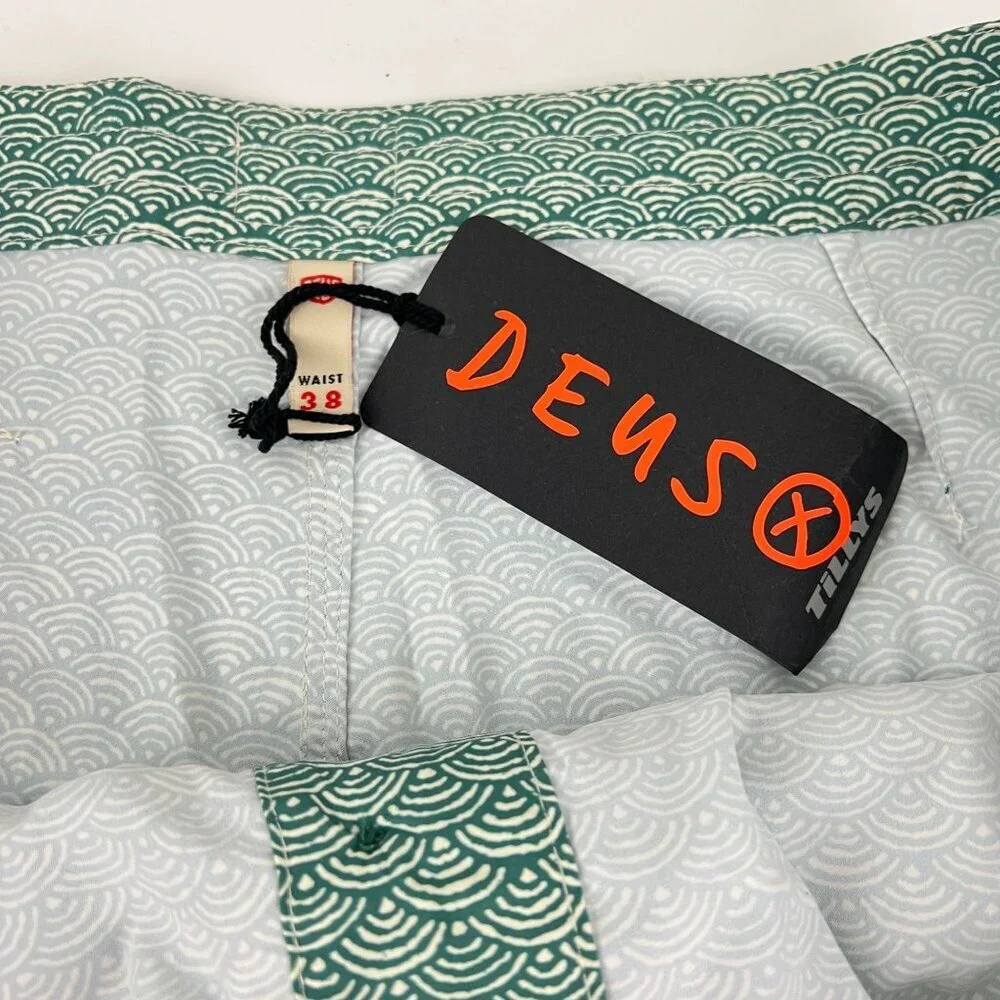 Deus ex machina  Nihon wave Board Shorts Size 38 Swim Trunks - Picture 6 of 8